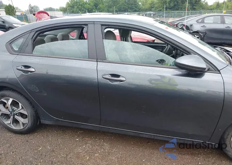 2021 Kia Forte Lxs из США, поврежденный, VIN 3KPF24AD6ME356768